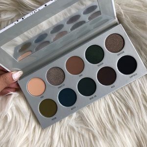 Morphe X Jaclyn Hill -Dark Magic ES Palette